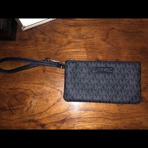 Michael Kors Wristlet